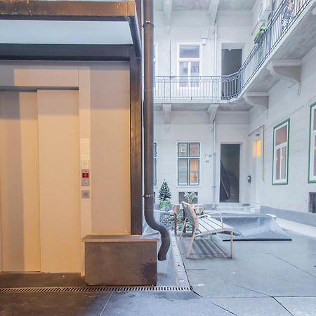 Kalvin 2Bdr Apartment With Ac Budapest Eksteriør billede